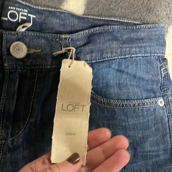 NWT Ann Taylor Loft light weight denim shorts - Picture 5 of 12